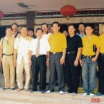 本庙理事团队欢送祖庙董事长林金榜摄于天后宫广场(一)